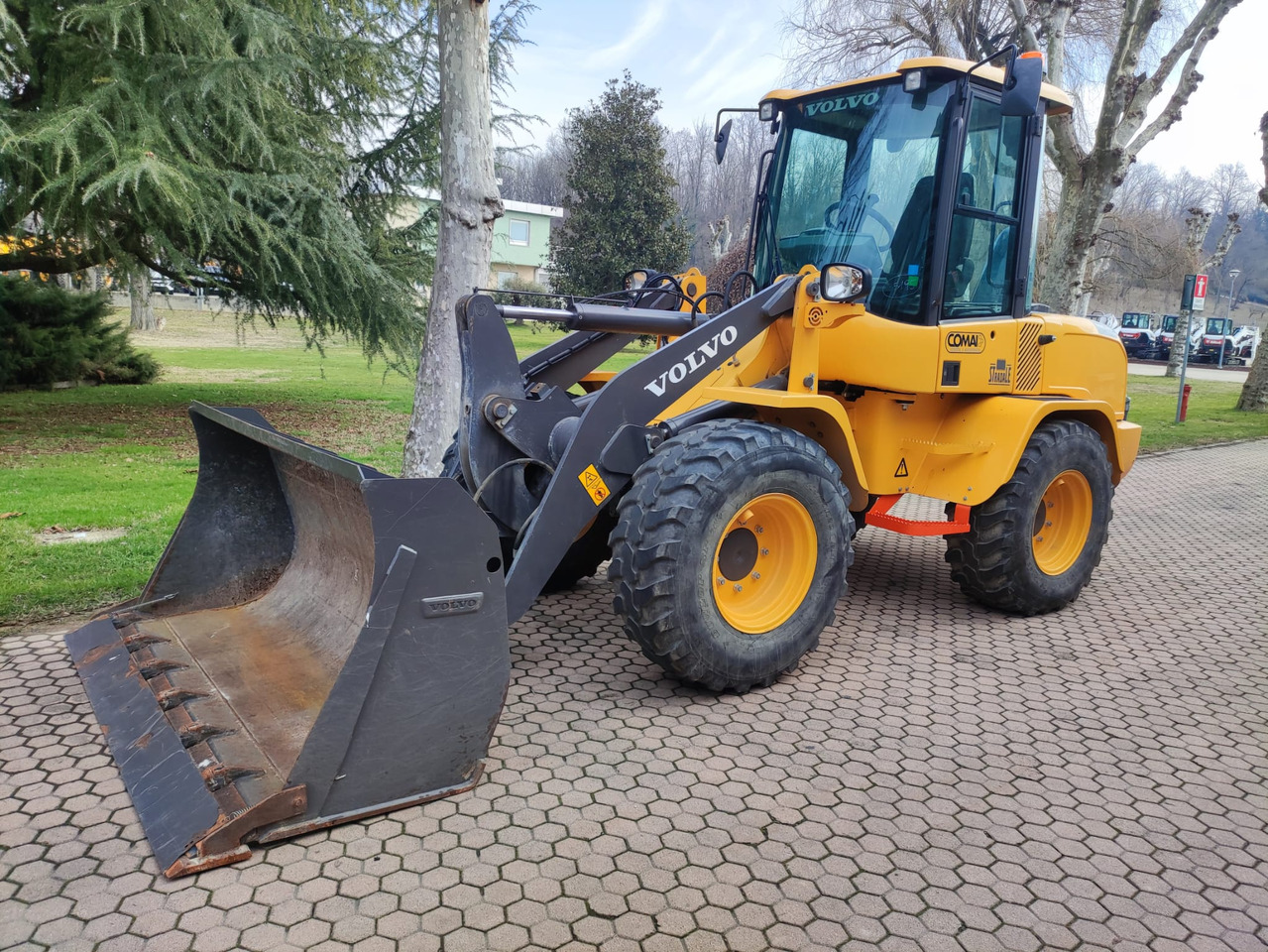 VOLVO L35G - Колёсный погрузчик: фото 1 VOLVO L35G - Колёсный погрузчик: фото 1