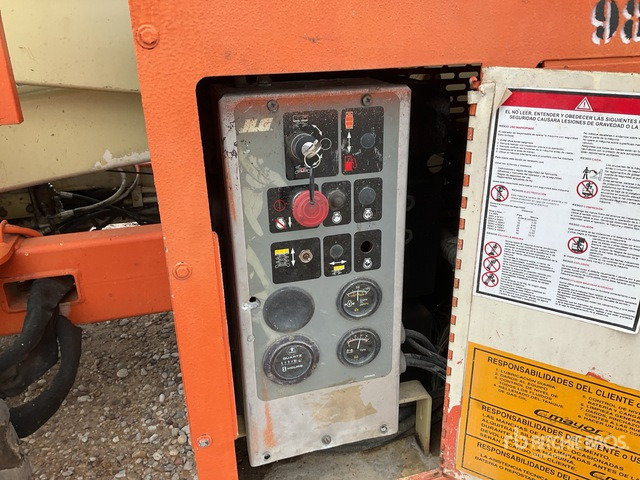 2001 JLG 40RTS 4x4 Diesel Scissor Lift - Ножничный подъемник: фото 5 2001 JLG 40RTS 4x4 Diesel Scissor Lift - Ножничный подъемник: фото 5