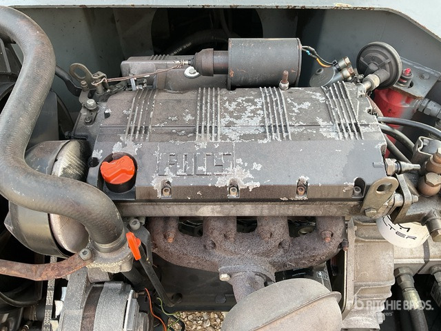 2007 Haulotte HA12PX 4WD Diesel Articulating Boom Lift - Коленчатый подъемник: фото 5 2007 Haulotte HA12PX 4WD Diesel Articulating Boom Lift - Коленчатый подъемник: фото 5