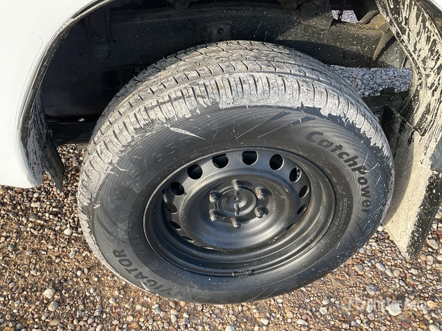 2020 Toyota Hilux 4x4 Crew Cab Pickup - Пикап: фото 5 2020 Toyota Hilux 4x4 Crew Cab Pickup - Пикап: фото 5