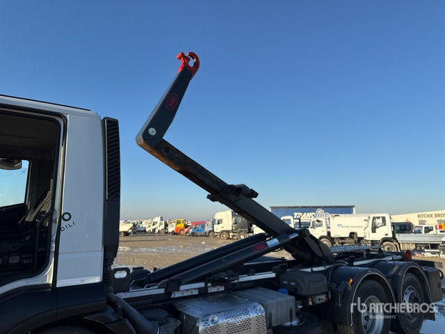 2014 Iveco Stralis 450 6x2 Roll-Off Truck - Крюковой мультилифт: фото 5 2014 Iveco Stralis 450 6x2 Roll-Off Truck - Крюковой мультилифт: фото 5