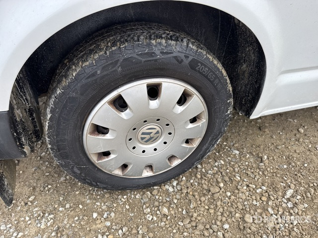 2014 Volkswagen Transporter Ambulance - Машина скорой помощи: фото 5 2014 Volkswagen Transporter Ambulance - Машина скорой помощи: фото 5