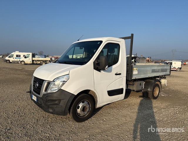 2018 Nissan NV400 (Inoperable) Dump Truck: Light Duty - Самосвал: фото 1 2018 Nissan NV400 (Inoperable) Dump Truck: Light Duty - Самосвал: фото 1