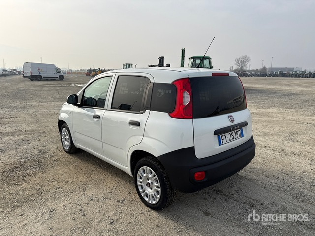 2019 Fiat Panda 1.2 69CV VAN EURO 6DT POP Van Truck - Грузовик с закрытым кузовом: фото 2 2019 Fiat Panda 1.2 69CV VAN EURO 6DT POP Van Truck - Грузовик с закрытым кузовом: фото 2