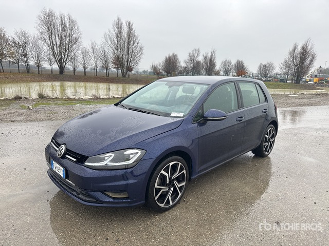 2019 Volkswagen Golf Automobile - Легковой автомобиль: фото 1 2019 Volkswagen Golf Automobile - Легковой автомобиль: фото 1