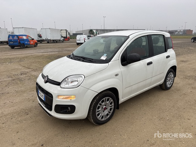 Fiat Panda Automobile - Легковой автомобиль: фото 1 Fiat Panda Automobile - Легковой автомобиль: фото 1