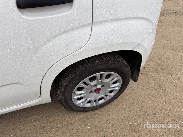 Fiat Panda Automobile - Легковой автомобиль: фото 4 Fiat Panda Automobile - Легковой автомобиль: фото 4