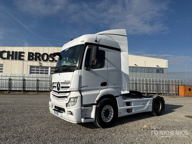 2015 Mercede-Benz Actros 1845 4x2 S/A Sleeper Truck Tractor - Тягач: фото 1 2015 Mercede-Benz Actros 1845 4x2 S/A Sleeper Truck Tractor - Тягач: фото 1