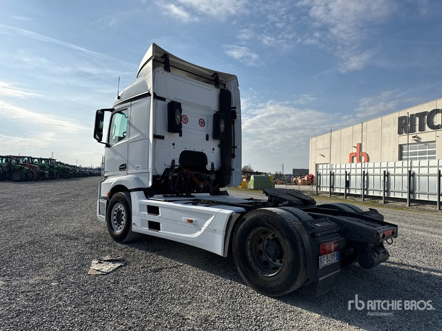 2015 Mercede-Benz Actros 1845 4x2 S/A Sleeper Truck Tractor - Тягач: фото 3 2015 Mercede-Benz Actros 1845 4x2 S/A Sleeper Truck Tractor - Тягач: фото 3