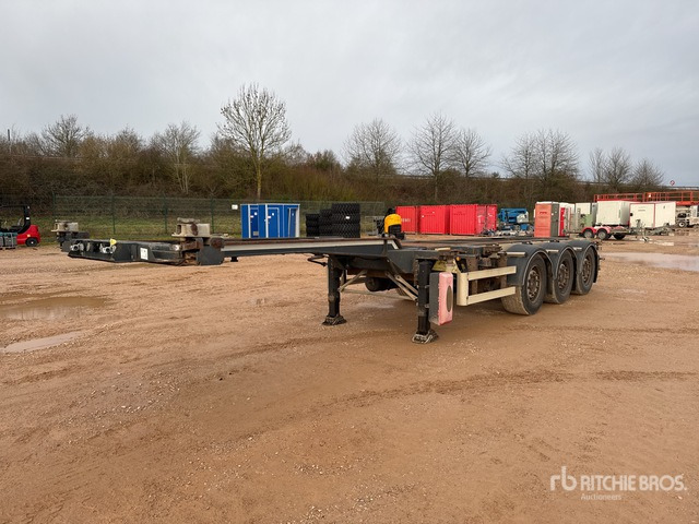 2011 Fruehauf T38N0TM2AEA Tri/A Extendable Semi-Remorque ... Container Trailer - Прицеп-контейнеровоз/ Сменный кузов: фото 1 2011 Fruehauf T38N0TM2AEA Tri/A Extendable Semi-Remorque ... Container Trailer - Прицеп-контейнеровоз/ Сменный кузов: фото 1