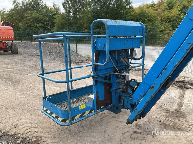 2011 Genie Z45/28 2WD Hybrid Articulating Boom Lift - Коленчатый подъемник: фото 4 2011 Genie Z45/28 2WD Hybrid Articulating Boom Lift - Коленчатый подъемник: фото 4