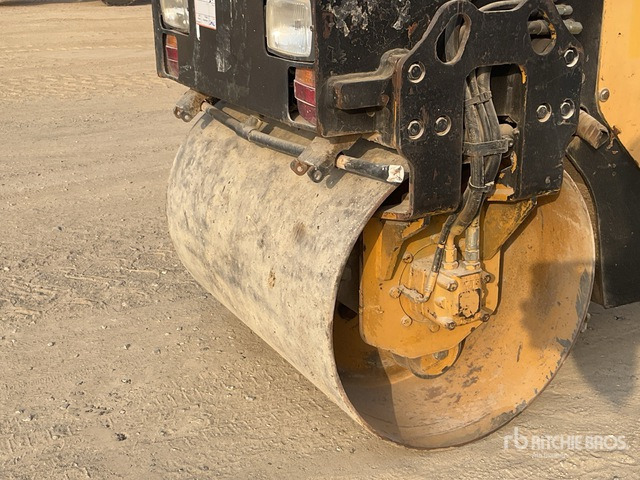 2006 Cat CB114 Double Drum Roller - Дорожный каток: фото 4 2006 Cat CB114 Double Drum Roller - Дорожный каток: фото 4