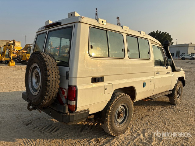 2018 Toyota Land Cruiser 78R 4x4 SUV - Внедорожник: фото 2 2018 Toyota Land Cruiser 78R 4x4 SUV - Внедорожник: фото 2