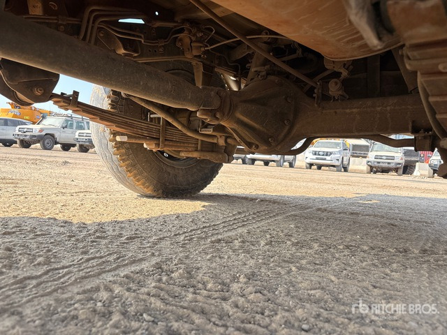 2018 Toyota Land Cruiser 78R 4x4 SUV - Внедорожник: фото 5 2018 Toyota Land Cruiser 78R 4x4 SUV - Внедорожник: фото 5