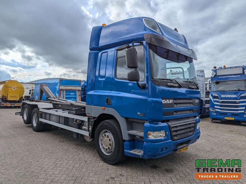 DAF FAS CF85.410 6x2 Euro5 FAS CF85.410 6x2 Spacecab Euro5 - HaakarmSysteem AJK 20T - KlapBumper - Vangmuilkoppeling - Lift-As - Крюковой мультилифт: фото 3 DAF FAS CF85.410 6x2 Euro5 FAS CF85.410 6x2 Spacecab Euro5 - HaakarmSysteem AJK 20T - KlapBumper - Vangmuilkoppeling - Lift-As - Крюковой мультилифт: фото 3