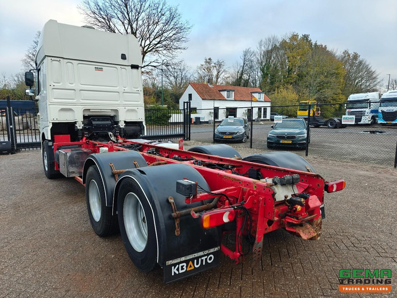 DAF XF 510 FAS 6x2 Superspacecab Euro6 - Retarder - Vollucht - 10Tires - ChassisCabine - LiftAs - VBG Vangmuilkoppeling - Navi - Грузовик-шасси: фото 4 DAF XF 510 FAS 6x2 Superspacecab Euro6 - Retarder - Vollucht - 10Tires - ChassisCabine - LiftAs - VBG Vangmuilkoppeling - Navi - Грузовик-шасси: фото 4