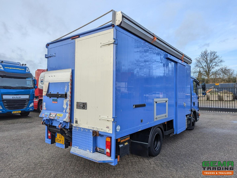 Грузовик MAN TGL 7.150 4x2 Dagcabine Euro6 - Camper/Kart/Motor/ Mobiele Werkplaats - Laadklep 750KG - Zonnepaneel: фото 6 Грузовик MAN TGL 7.150 4x2 Dagcabine Euro6 - Camper/Kart/Motor/ Mobiele Werkplaats - Laadklep 750KG - Zonnepaneel: фото 6