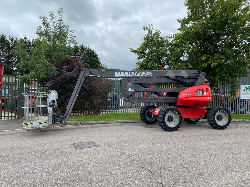 Manitou 200 ATJ - Коленчатый подъемник: фото 2 Manitou 200 ATJ - Коленчатый подъемник: фото 2