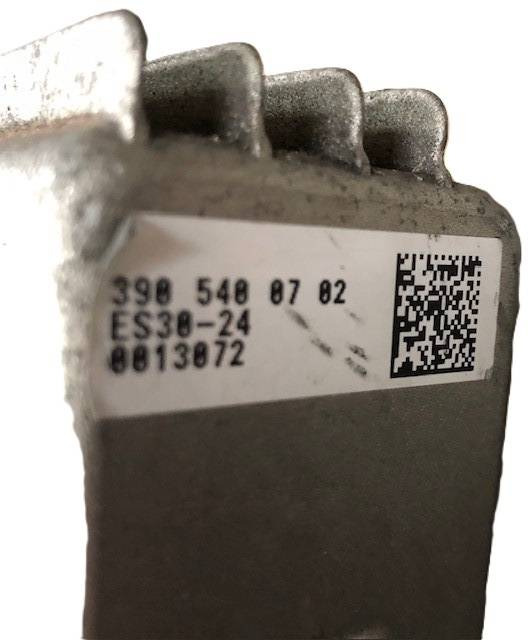 ES30-24 Steering motor - Рулевое управление для Погрузочно-разгрузочной техники: фото 4 ES30-24 Steering motor - Рулевое управление для Погрузочно-разгрузочной техники: фото 4