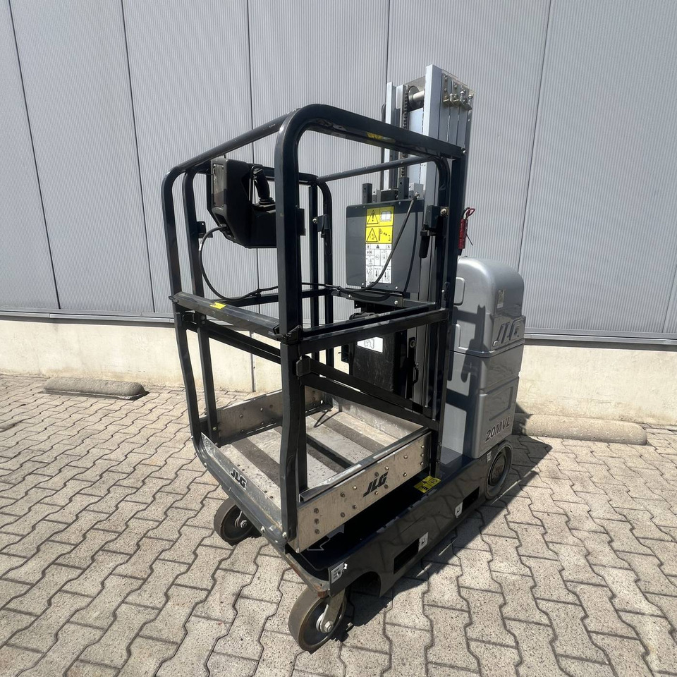 JLG 20MVL - Вертикальный мачтовый подъемник: фото 2 JLG 20MVL - Вертикальный мачтовый подъемник: фото 2