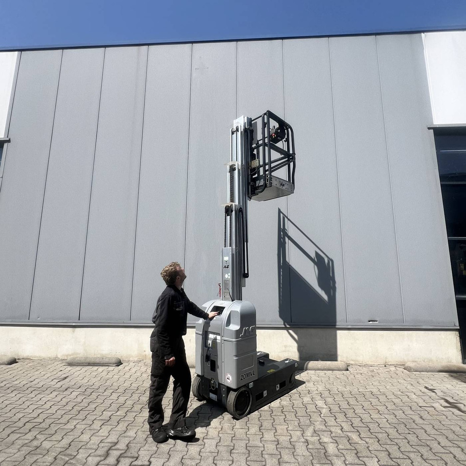 JLG 20MVL - Вертикальный мачтовый подъемник: фото 3 JLG 20MVL - Вертикальный мачтовый подъемник: фото 3