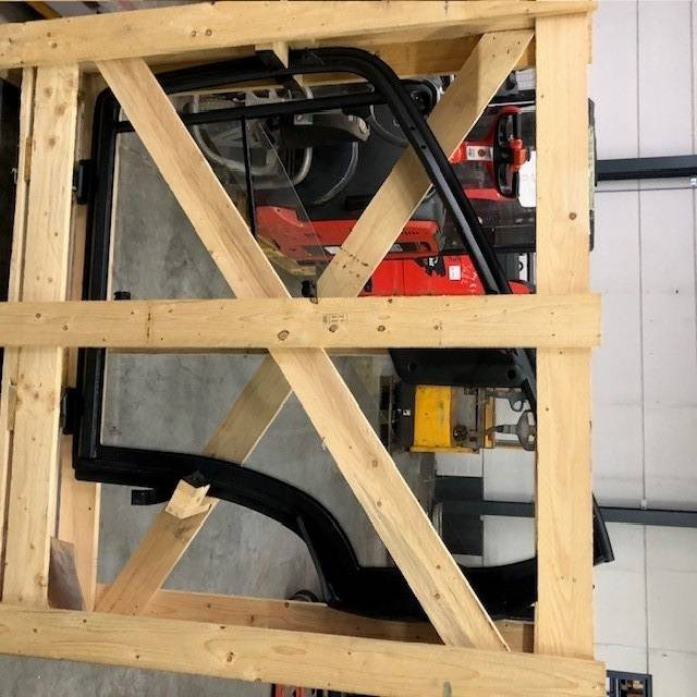 Left door for Linde 1204 series - Дверь и запчасти для Погрузочно-разгрузочной техники: фото 2 Left door for Linde 1204 series - Дверь и запчасти для Погрузочно-разгрузочной техники: фото 2