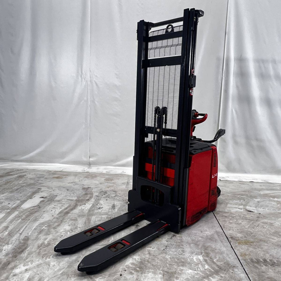 Linde L14AP (133) - Штабелер: фото 2 Linde L14AP (133) - Штабелер: фото 2