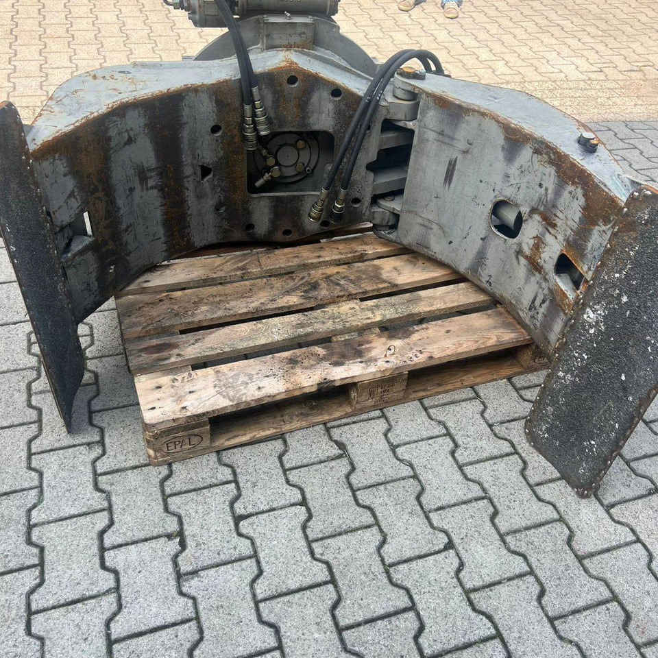 Paper roll clamp rotating - Захват: фото 1 Paper roll clamp rotating - Захват: фото 1