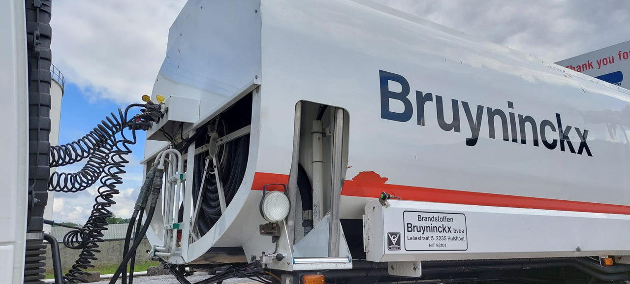 Полуприцеп-цистерна EKW: фото 9