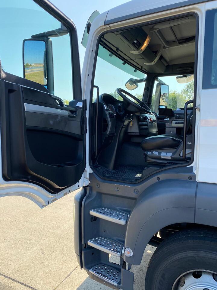 MAN TGS - Грузовик-цистерна: фото 4 MAN TGS - Грузовик-цистерна: фото 4