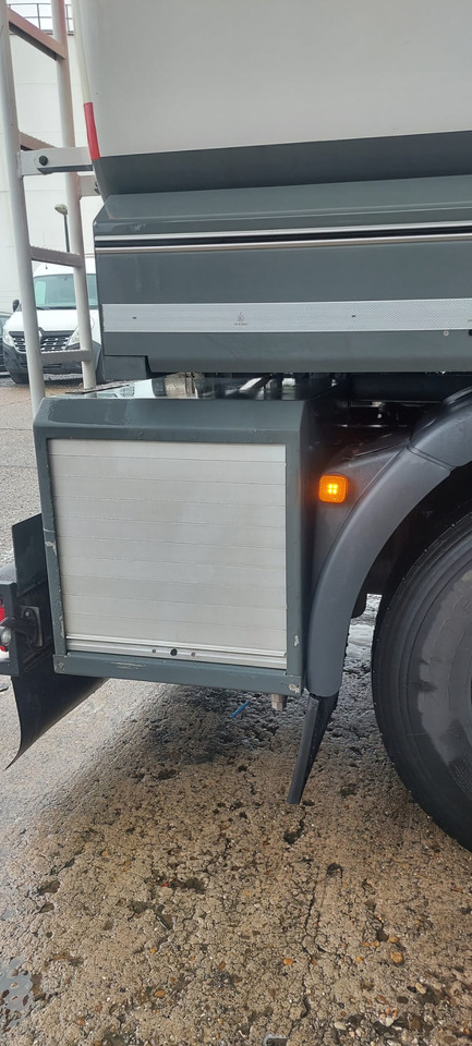 MAN TGS - Грузовик-цистерна: фото 5 MAN TGS - Грузовик-цистерна: фото 5