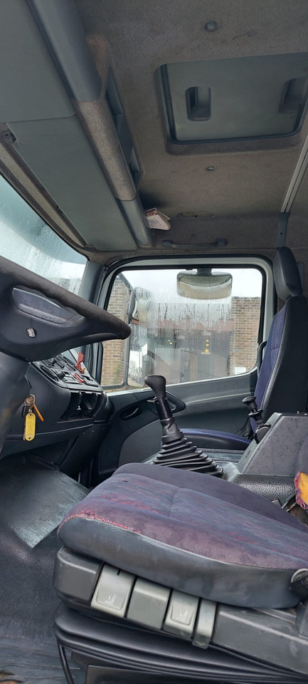 MERCEDES - Грузовик-цистерна: фото 4 MERCEDES - Грузовик-цистерна: фото 4