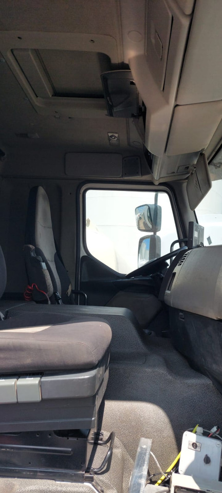 RENAULT - Грузовик-цистерна: фото 2 RENAULT - Грузовик-цистерна: фото 2