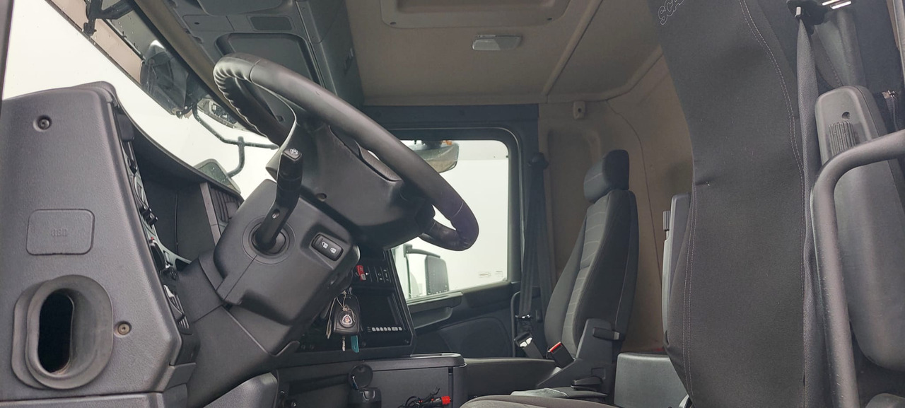 SCANIA G400 - Грузовик-цистерна: фото 3 SCANIA G400 - Грузовик-цистерна: фото 3