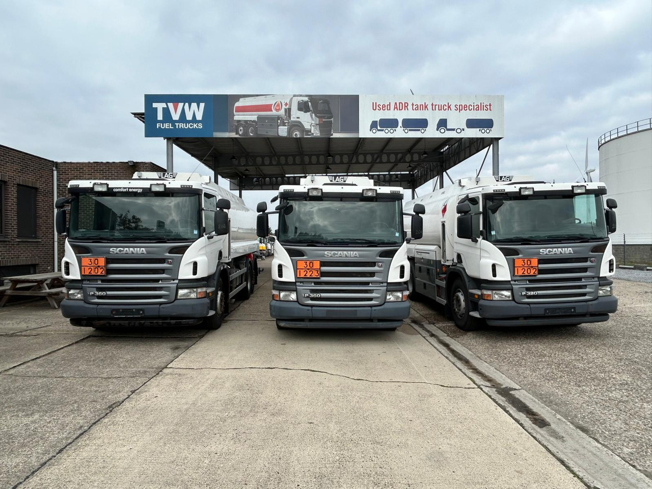 SCANIA P320/P360 (lot of 3) - Грузовик-цистерна: фото 2 SCANIA P320/P360 (lot of 3) - Грузовик-цистерна: фото 2