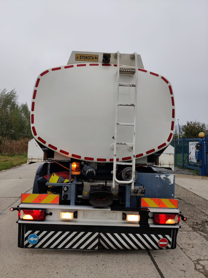 Грузовик-цистерна SCANIA P400: фото 8