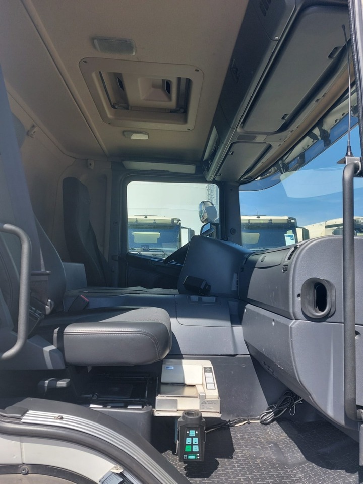 SCANIA PRT - Грузовик-цистерна: фото 3 SCANIA PRT - Грузовик-цистерна: фото 3