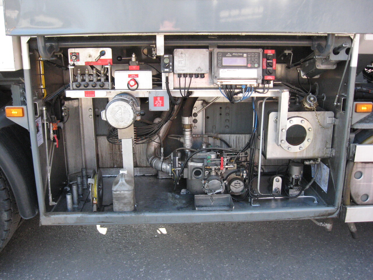 Scania P320 - Грузовик-цистерна: фото 2 Scania P320 - Грузовик-цистерна: фото 2