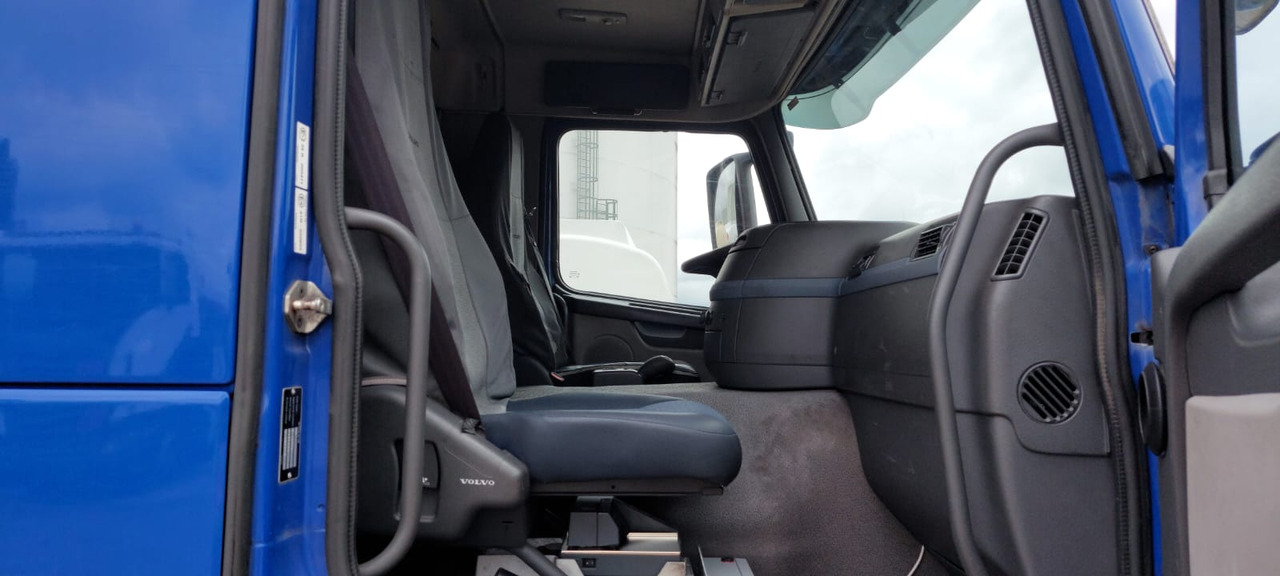 VOLVO FM - Грузовик-цистерна: фото 1 VOLVO FM - Грузовик-цистерна: фото 1