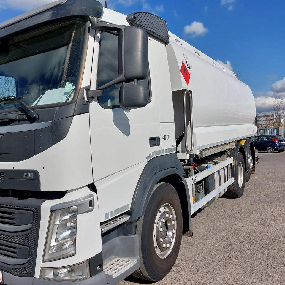 VOLVO FM - Грузовик-цистерна: фото 1 VOLVO FM - Грузовик-цистерна: фото 1