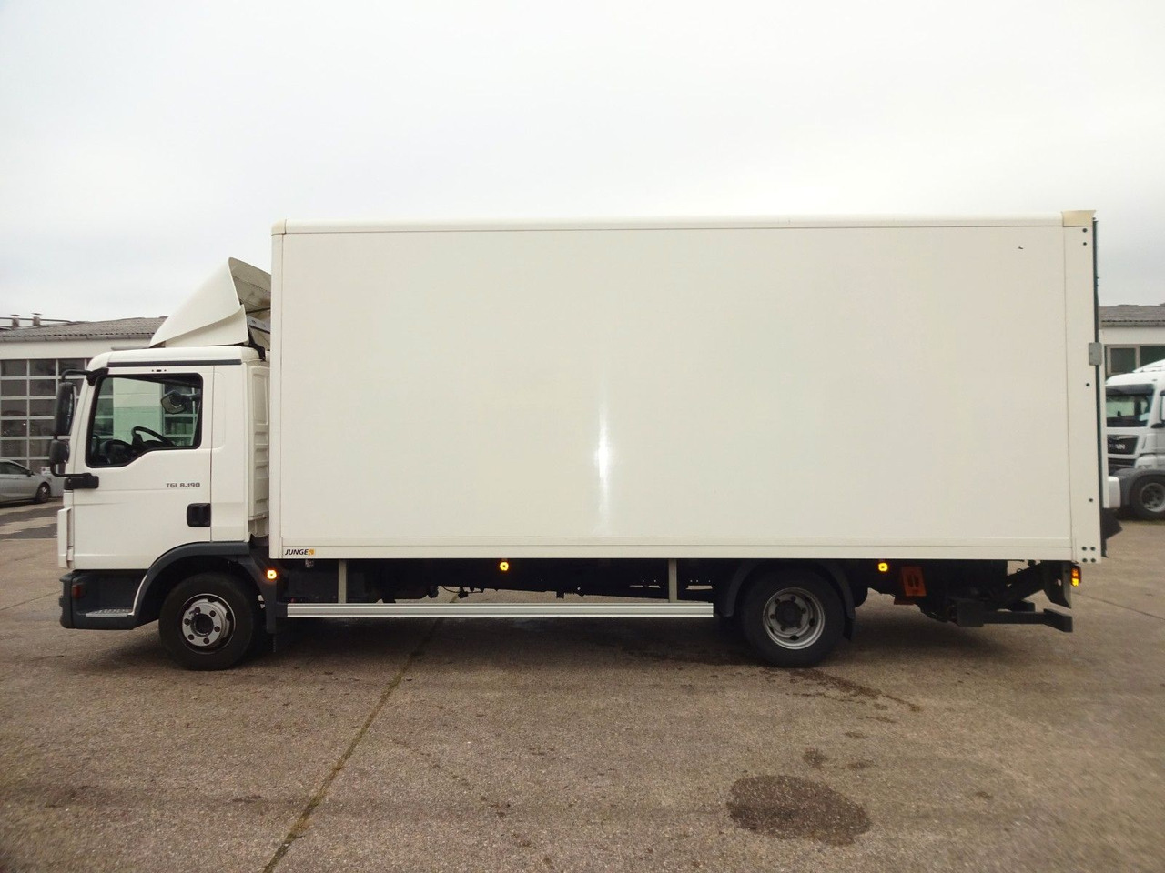 MAN TGL 8.190, LBW, Luft, Tempomat, Standheizung - Фургон с закрытым кузовом: фото 4 MAN TGL 8.190, LBW, Luft, Tempomat, Standheizung - Фургон с закрытым кузовом: фото 4