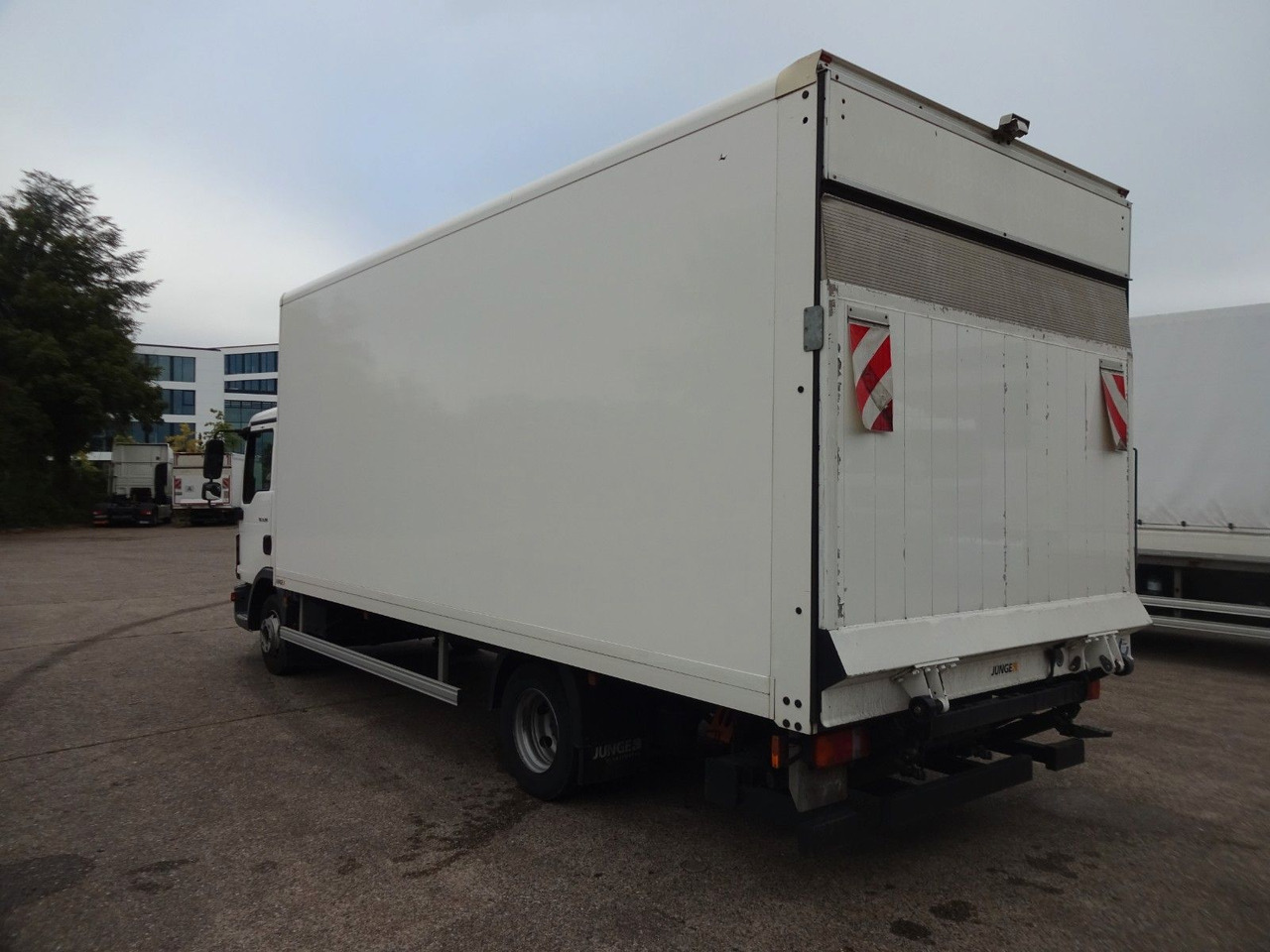 MAN TGL 8.190, LBW, Luft, Tempomat, Standheizung - Фургон с закрытым кузовом: фото 5 MAN TGL 8.190, LBW, Luft, Tempomat, Standheizung - Фургон с закрытым кузовом: фото 5