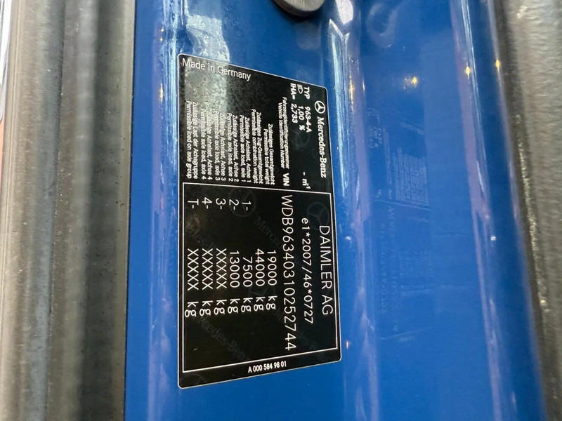 Тягач Mercedes-Benz Actros 1940 4x2 Streamspace Spoilers 663.325KM: фото 13 Тягач Mercedes-Benz Actros 1940 4x2 Streamspace Spoilers 663.325KM: фото 13