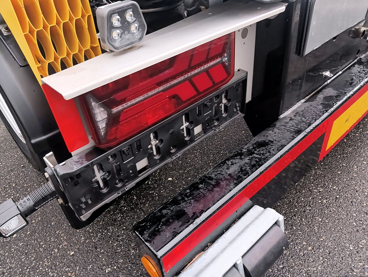 Прицеп мультилифт/ Бункеровоз Hüffermann 2-A-MINI-CARRIER SAFETYFIX VERZINKT FULLOPTION: фото 23