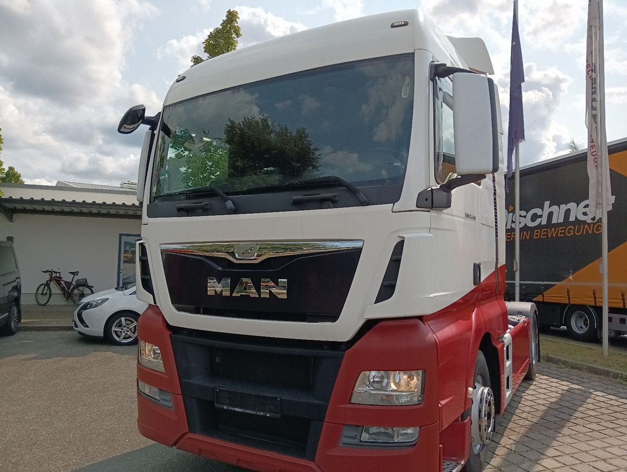 MAN TGX 18:440 BLS INTARDER Vollspoiler Reifen70-90% MAN TGX 18:440 BLS INTARDER Vollspoiler Reifen70-90% - Тягач: фото 1 MAN TGX 18:440 BLS INTARDER Vollspoiler Reifen70-90% MAN TGX 18:440 BLS INTARDER Vollspoiler Reifen70-90% - Тягач: фото 1