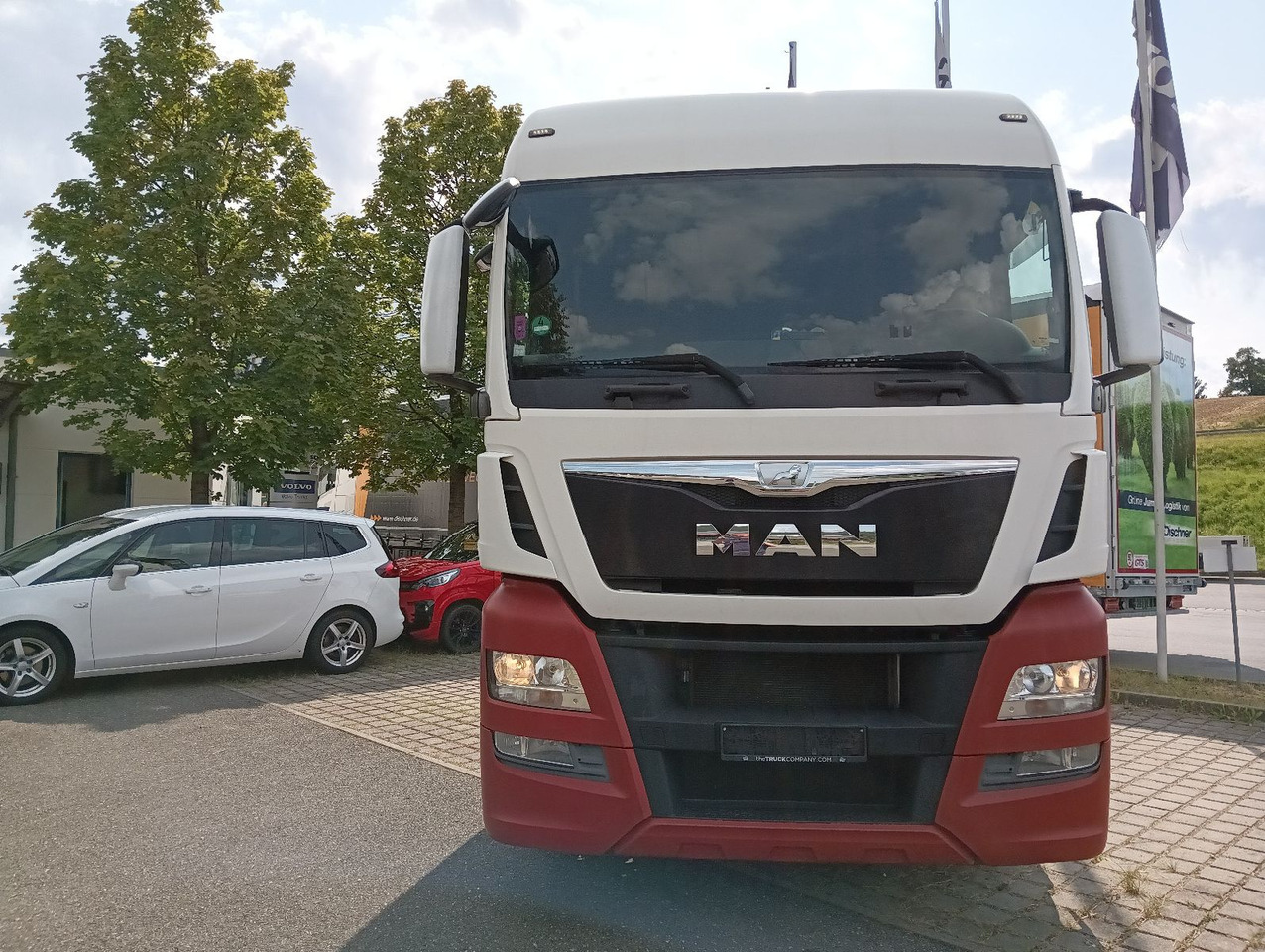 MAN TGX 18:440 BLS INTARDER Vollspoiler Reifen70-90% MAN TGX 18:440 BLS INTARDER Vollspoiler Reifen70-90% - Тягач: фото 2 MAN TGX 18:440 BLS INTARDER Vollspoiler Reifen70-90% MAN TGX 18:440 BLS INTARDER Vollspoiler Reifen70-90% - Тягач: фото 2