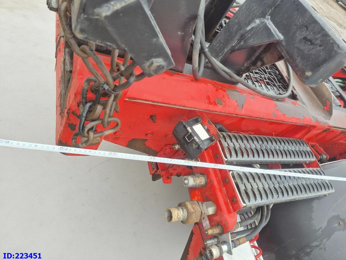 Грузовик-шасси SCANIA R650 Full air 8x4 Steering axle (3 pedal): фото 8