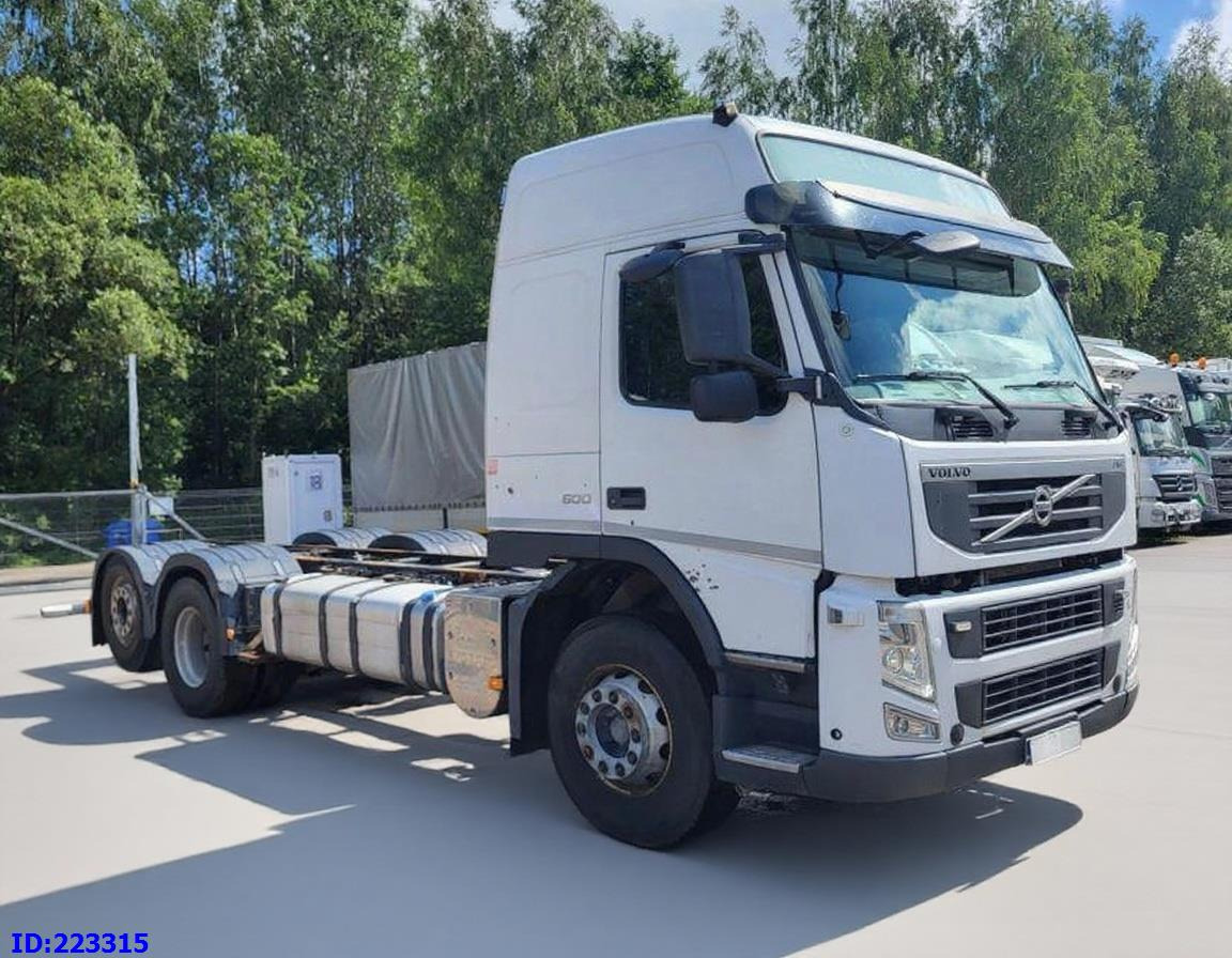 VOLVO FM13 500HP 6x2 Euro5 - Грузовик-шасси: фото 4 VOLVO FM13 500HP 6x2 Euro5 - Грузовик-шасси: фото 4