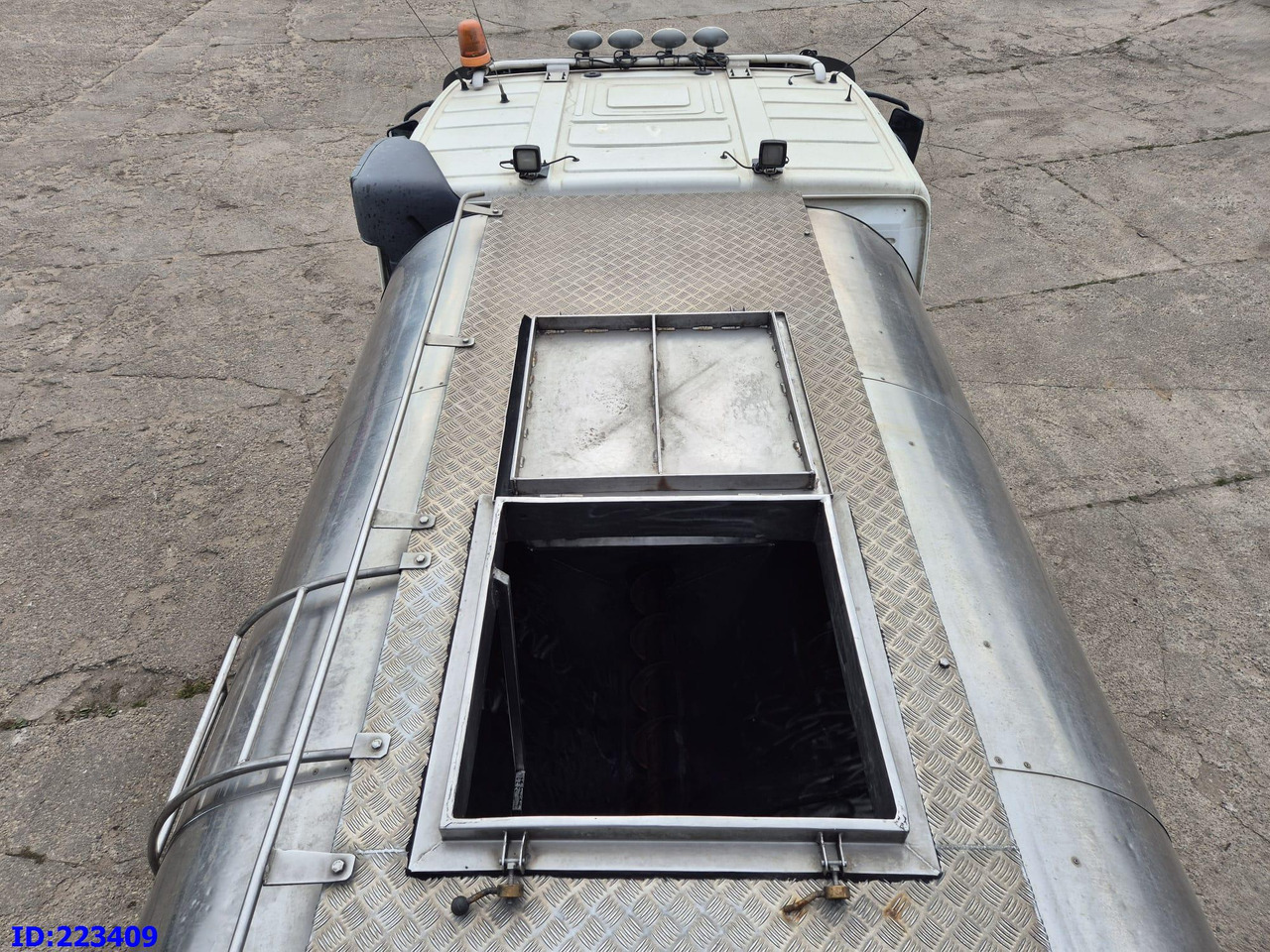 Грузовик-цистерна VOLVO FMX11 410HP 6x2  Euro5 Tank truck  15000 L: фото 10