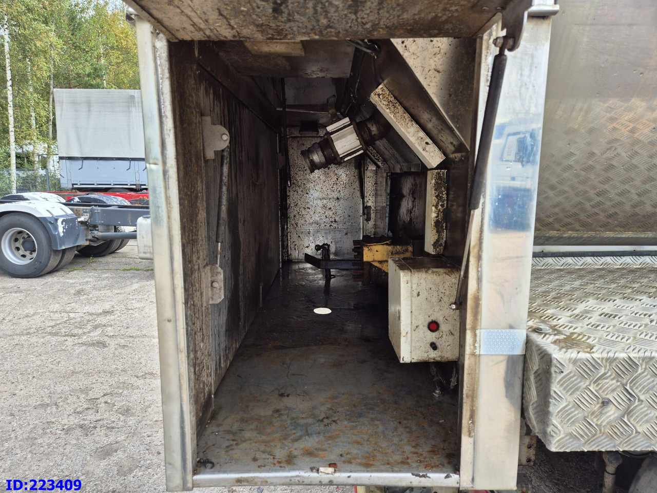 Грузовик-цистерна VOLVO FMX11 410HP 6x2  Euro5 Tank truck  15000 L: фото 8